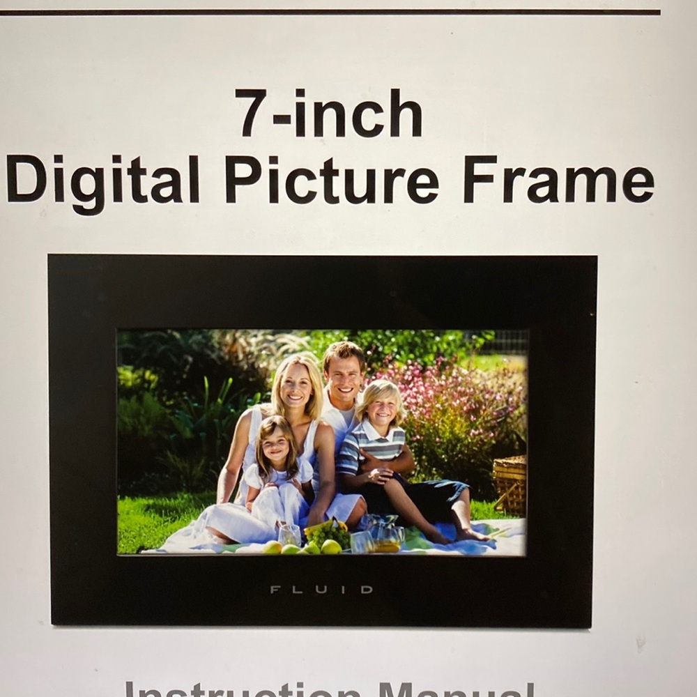 FLUID 7-inch Digital Picture Frame